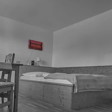 Ferienzimmer 2r 于克里茨