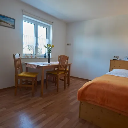 Ferienzimmer 2r * 于克里茨