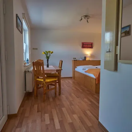 Ferienzimmer 2r